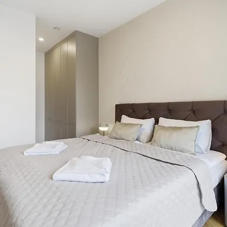 Apartament Luminous View