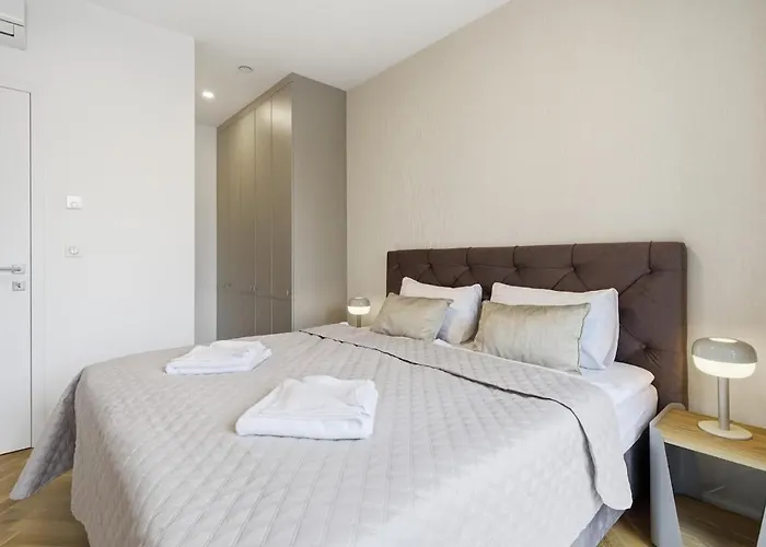 Apartament Luminous View